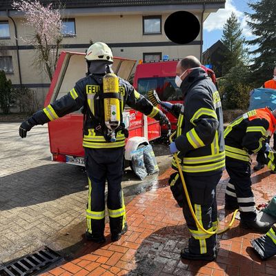FW-ROW: Zimmerbrand in Zeven