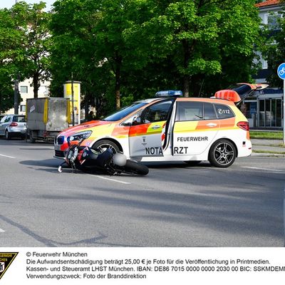 FW-M: Einsatzfahrt mit Blechschaden (Berg am Laim)