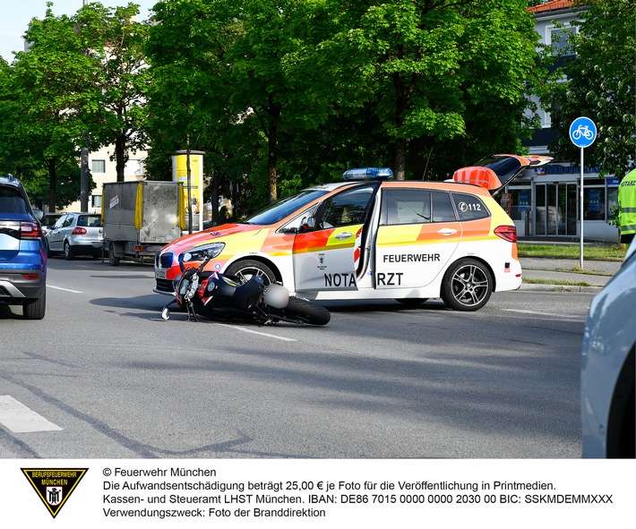 FW-M: Einsatzfahrt mit Blechschaden (Berg am Laim)