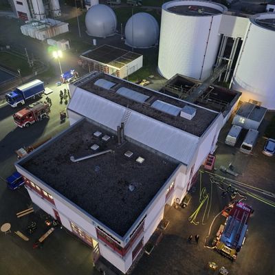 FW-AR: Gemeinsame Übung von Feuerwehr und THW stärkt Zusammenarbeit