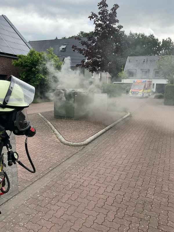 FW Bocholt: Stromausfall nach Trafobrand in Stenern