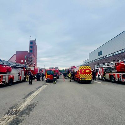 FW Hünxe: Überörtliche Hilfeleistung im Stadtgebiet Krefeld