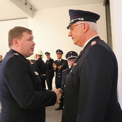 FW Bad Segeberg: Jahreshauptversammlung der Freiwilligen Feuerwehr Bad Segeberg Eine besondere und erstmalige Auszeichung für den ausgeschiedenen Zugführer