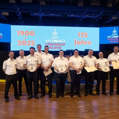 FW-KLE: Stadtfeuerwehrfest / 125 Jahre Löschzug Kleve und Musikzug