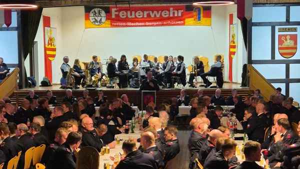 FW Ense: Jahresdienstbesprechung der Gesamtwehr in Ense-Bremen /Einsatzaufkommen auf Vorjahres-Niveau