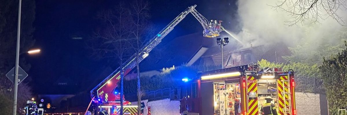 FW Leichlingen: Wohnhaus durch Brand unbewohnbar