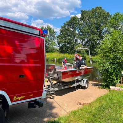 FW Celle: Von der Bootsausbildung zwei Mal zur realen Wasserrettung