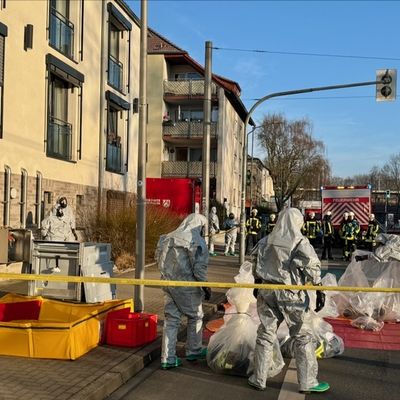 FW-BO: Defekter Kühlschrank führt zu Gefahrguteinsatz in Seniorenwohnheim in Bochum-Langendreer