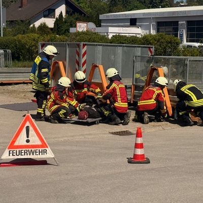 FW Stockach: 21 Feuerwehrangehörige bestehen Truppmannausbildung in Stockach