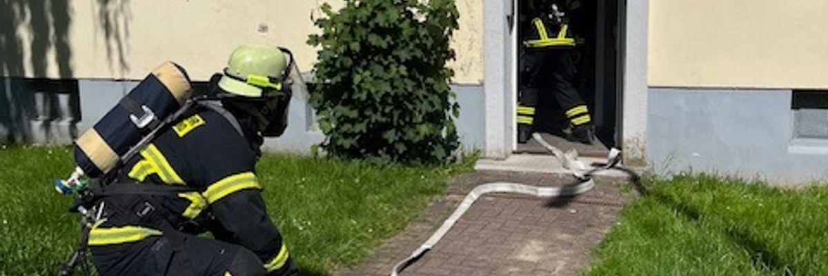 FW-DO: Küchenbrand in Huckarde sorgt für viel Rauch