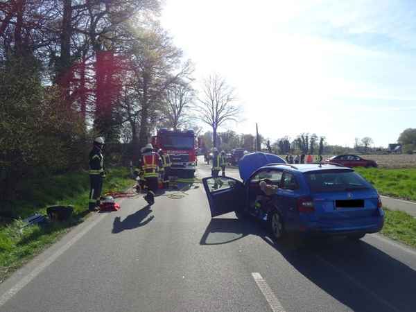 FW Sonsbeck: Technische Rettung nach Verkehrsunfall