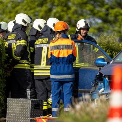 FW-EN: Mit Engagement und Teamgeist: 40 Jahre Jugendfeuerwehr Sprockhövel