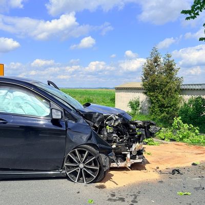 FW-DT: Verkehrsunfall auf der Lageschen Straße