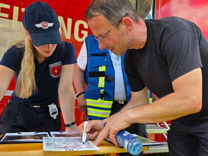 FW Celle: Personensuche in Bostel