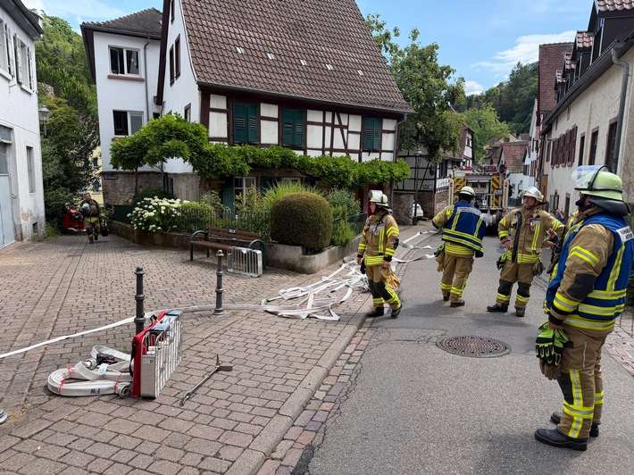 FW Weinheim: Kleinbrand auf Herd löst Feuerwehreinsatz in der Weinheimer Innenstadt aus