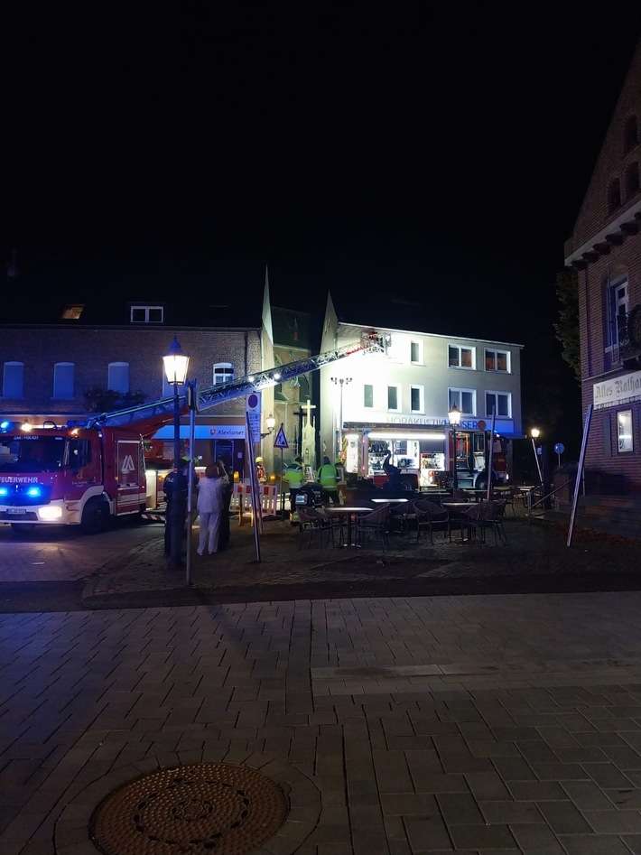 FW Gangelt: Frau nach Brand aus Wohnung gerettet