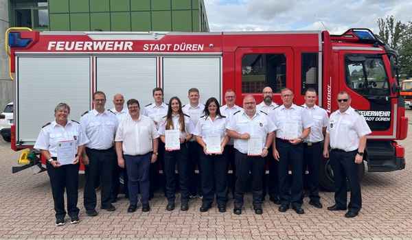 FW Düren: Feuerwehr Düren baut psychosoziale Unterstützung für Einsatzkräfte aus