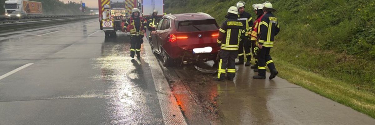 FW-ROW: Verkehrsunfall auf der A1 am frühen Morgen