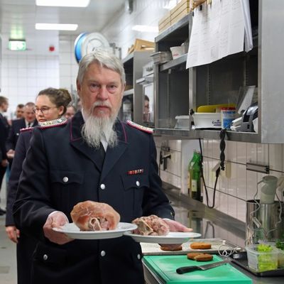 FW Bad Segeberg: Eisbein trifft auf Tradition, Kultur und Kameradschaft
