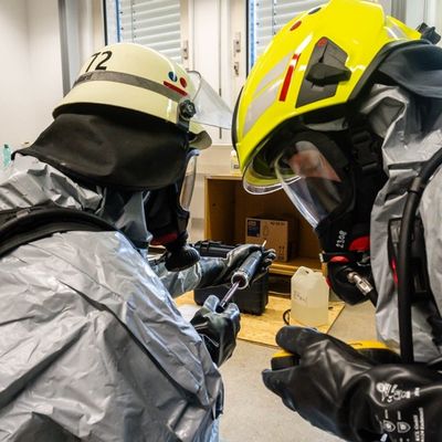 Feuerwehr MTK: Polizei und Feuerwehr trainieren gemeinsam für außergewöhnliche Einsatzlagen