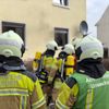 FW Dresden: Brand in Einfamilienhaus - eine Person verletzt