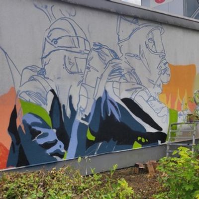 FW-AR: Farbenfrohe Hingucker am Arnsberger Bahnhof