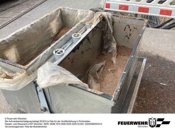 FW-M: Starke Verrauchung durch brennende Holzspäne (Neuhausen)