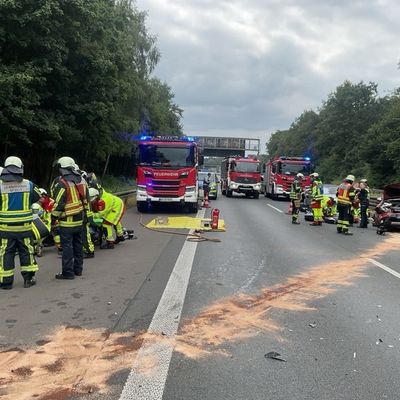 FW-BO: Verkehrsunfall mit mehreren Verletzten auf der A43 - 7 Betroffene, darunter 2 Kinder