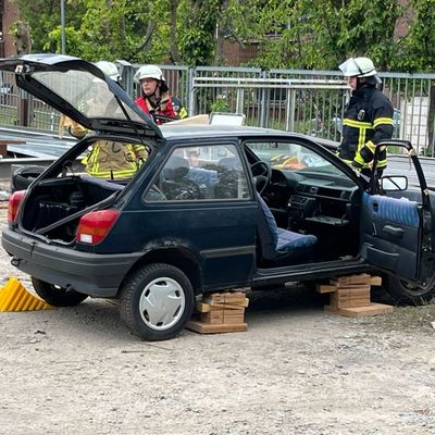 FW Mechernich: Zugübung des Löschzugs 2 der Stadt Mechernich am 17. Mai 2025