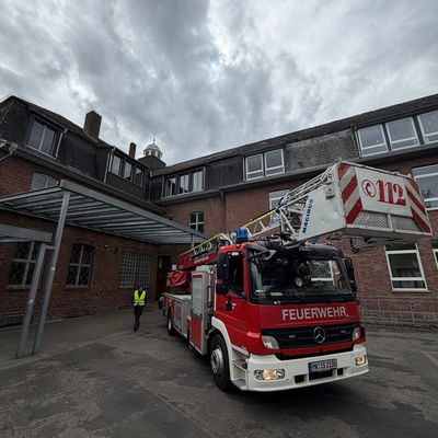 FW-MK: Gemeinsame Ausbildung der Feuerwehr Iserlohn mit dem Feuerwehrverband Märkischer Kreis