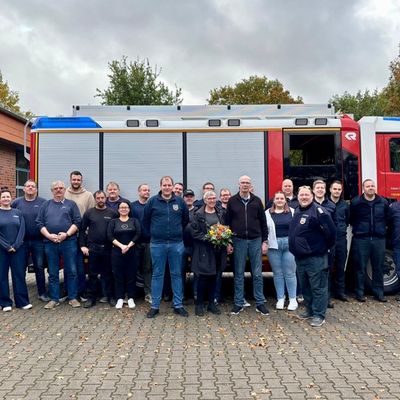 FW-OLL: Ein besonderer Sonntagmorgen bei der Feuerwehr Großenkneten