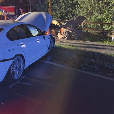 FW Paderborn: Verkehrsunfall mit zwei beteiligten Pkw am George-Marschall-Ring