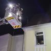 FW Menden: Brand in einem Mehrfamilienhaus in Menden - eine verletzte Person