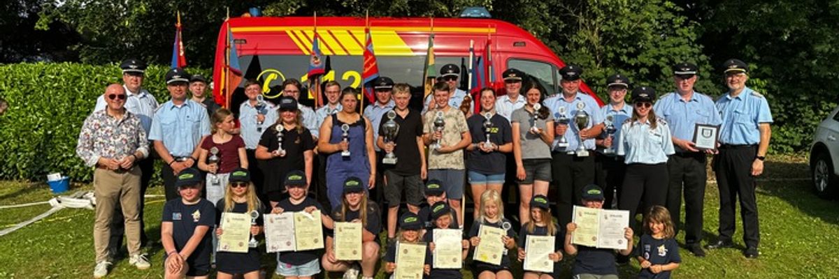 FW-ROW: 75 Jahre Feuerwehr Minstedt - Stadtfeuerwehrfest begeistert mit spannenden Wettbewerben und großem Gemeinschaftsgeist