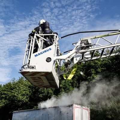 FW-MK: Lkw-Brand auf der Autobahn