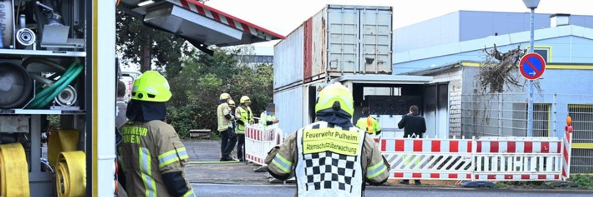 FW Pulheim: Feuer in Trafostation