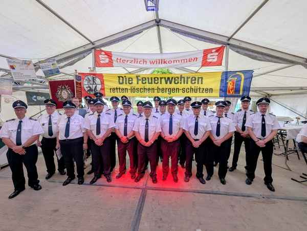 FW-KLE: Freiwillige Feuerwehr Bedburg-Hau feiert Gemeinschaft, Engagement und gelebtes Ehrenamt