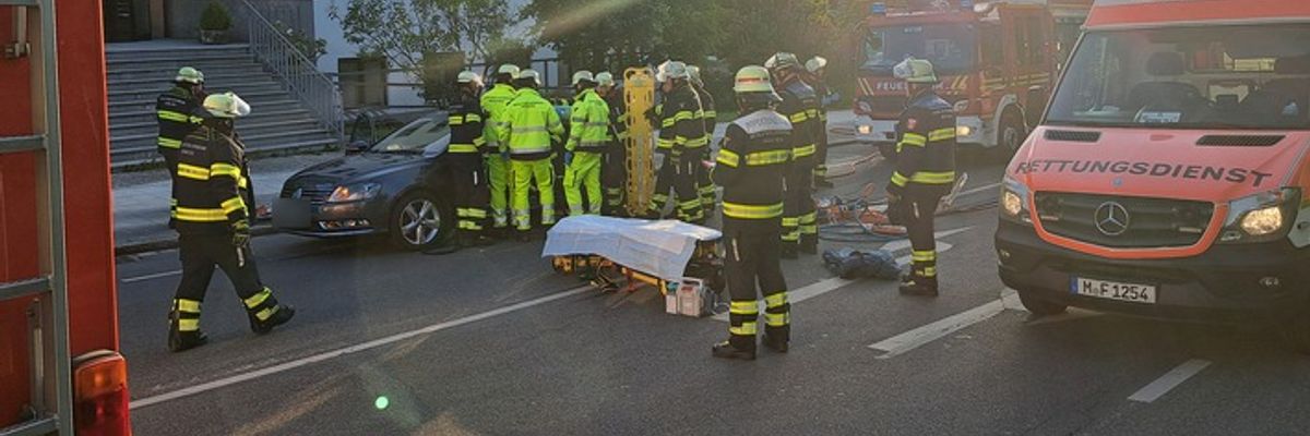 FW-M: Technische Rettung nach Verkehrsunfall (Pasing)
