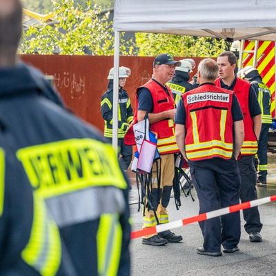 FW Dinslaken: Finale Ausgabe: Feuerwehren aus dem Kreis Wesel messen sich zum letzten Mal in Dinslaken
