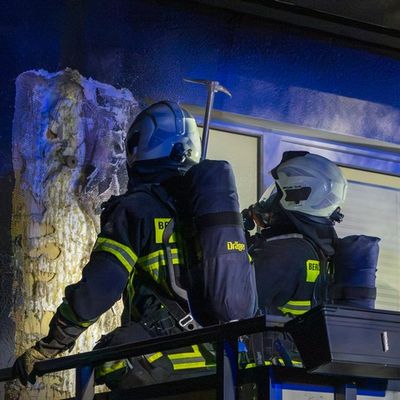 FW-MK: Zwei Brände an Gebäuden