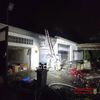 FW-RE: Garagenbrand in Gewerbebetrieb - keine Verletzten