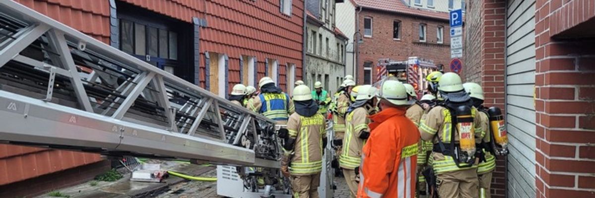 FW Helmstedt: Wohnungsbrand im Fechtboden