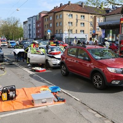 FW-DO: Verkehrsunfall mit zwei verletzten Personen
