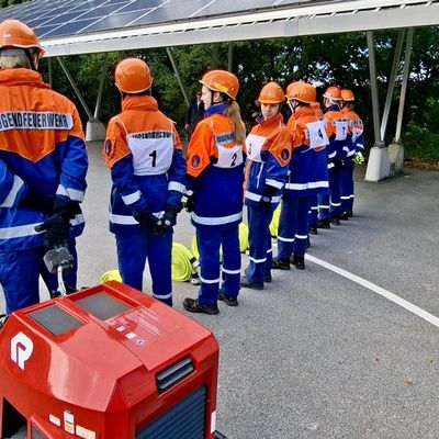 FW Hünxe: Mitglieder der Jugendfeuerwehr erhalten die Leistungsspange