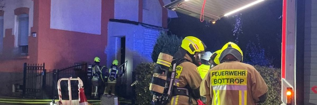 FW-BOT: Wohnungsbrand in Doppelhaushälfte