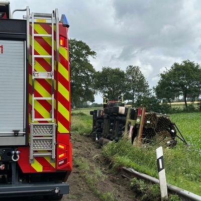 FW-ROW: Lkw-Unfall auf der L130