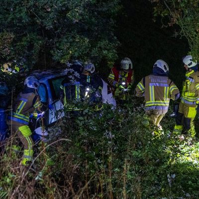 FW-MK: 3 lebensgefährlich Verletzte nach 2 Verkehrsunfällen