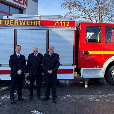 FW-EN: Neujahrsempfang des Kreisfeuerwehrverbandes im winterlichen Breckerfeld - Christoph Schöneborn zum Ehrenmitglied ernannt.