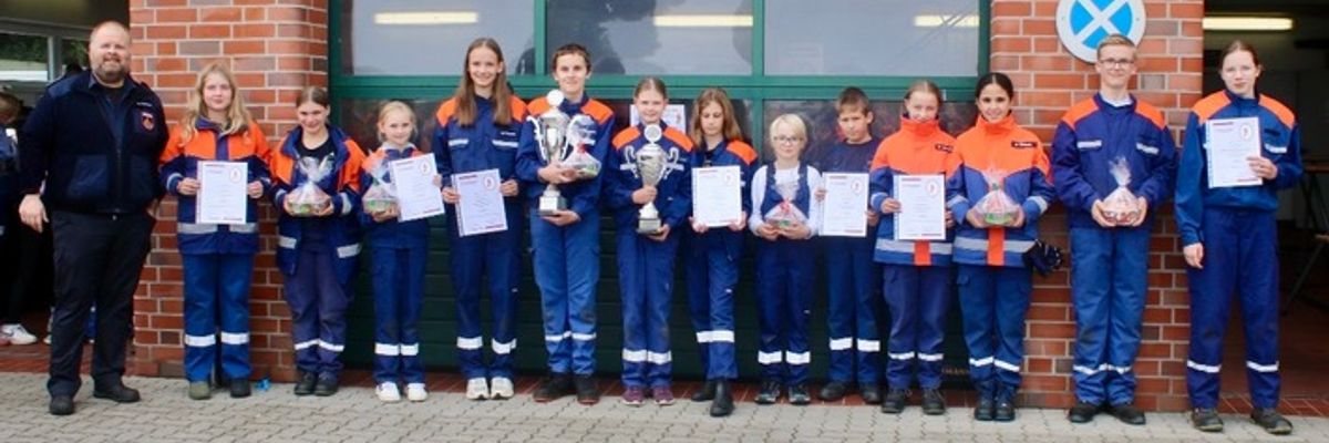 FW-OLL: "Spiele ohne Grenzen" der Kreisjugendfeuerwehr in Beckeln