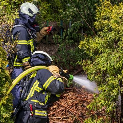 FW-MK: Heckenbrand am Nußberg